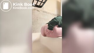 Gassy Tub Shit and Piss