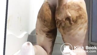 Pee And Poo Smearing
