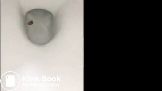 Sexy girl pooping 1.9