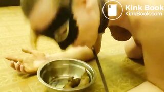 Scat slave - video 15