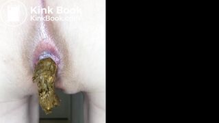 hot chick pooping standing