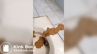 Shitting iranian milf