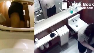 PEEPING AT CHINESE GIRLS USING THE RESTROOM.video-066