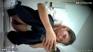 PEEPING AT CHINESE GIRLS USING THE RESTROOM.video-09