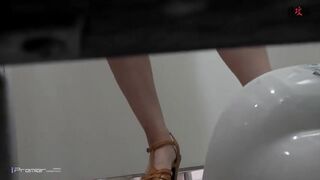 PEEPING AT CHINESE GIRLS USING THE RESTROOM.video-062