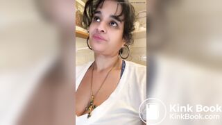 BBW Pooping Selfie - video 30