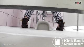PEEPING AT CHINESE GIRLS USING THE RESTROOM.video-061