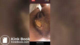 Girl pooping - video 670
