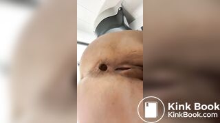 Girl pooping - video 654