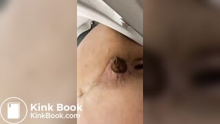 Girl pooping - video 654