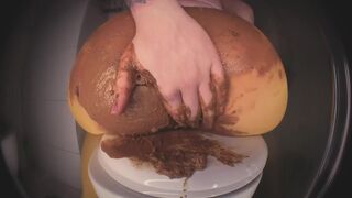 Delicious pawg packs yellow pantyhose with wet mush