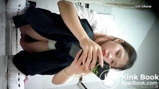 PEEPING AT CHINESE GIRLS USING THE RESTROOM.ZZA_155