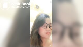 Cewek live berak 1