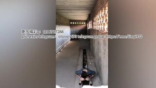 Pooping at Chinese girls using the restroom.ZAA_01