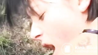 Girl pooping - video 685