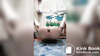 Pooping in weird positions
