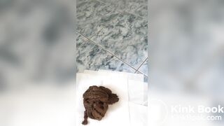 Dirty teen slut shitting