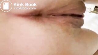 Pooping in sexy heels