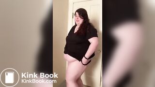Fat woman shits - video 2
