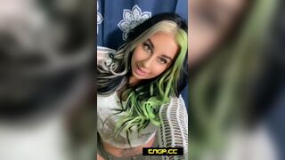 DROP-DEAD GORGEOUS GODDESS GETS CREATIVE WITH HER POOPS