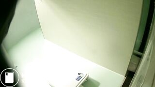 PEEPING AT CHINESE GIRLS USING THE RESTROOM.ZZA_162