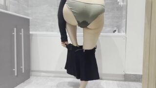 She poops her panties then plays and fucks while still