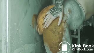 Sbp shitting on a dildo then creamy shit in a plate