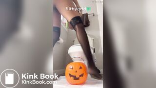 Shitting in Halloween basket