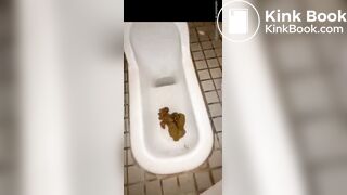 Japanese girl poops