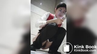 Peeping at Chinese girls using the restroom.XXF_01