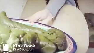 Pawg pooping on a plate - video 2