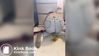 D7 Asian Girl Making Diarrhea in Her Jean