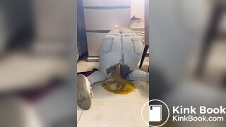 D7 Asian Girl Making Diarrhea in Her Jean