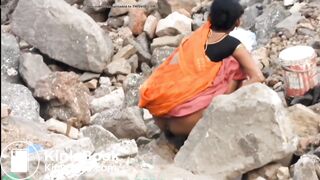 Desi saree shitting nice (good quality)