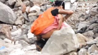 Desi saree shitting nice (good quality)