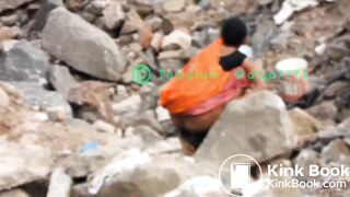 Desi saree shitting nice (good quality)