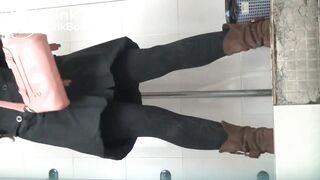 Peeping at Chinese girls using the restroom.ZAA_014