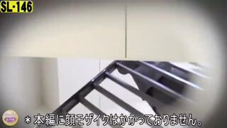Girl pooping - video 572