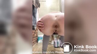 Hot girl whit thigh leggings shitting creamy load