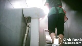 Peeping at Chinese girls using the restroom.ZZA_16