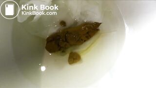 Girl shits on the toilet