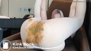 Mrs Tights shits herself again