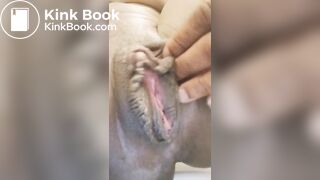 Ebony fingers pussy & dirty booty