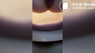 girl diarrhea in the toilet - video 2