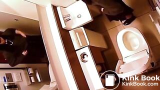 Uncensored toilet voyeur, nice close ups