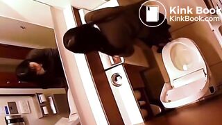 Uncensored toilet voyeur, nice close ups