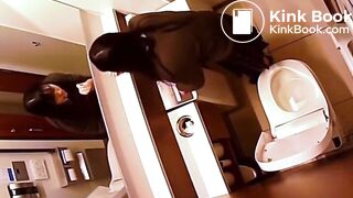 Uncensored toilet voyeur, nice close ups