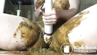 Thick body pawg big poo and smear