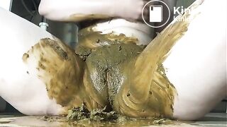 Thick body pawg big poo and smear