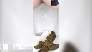 Japanese Woman - Very Big Turd